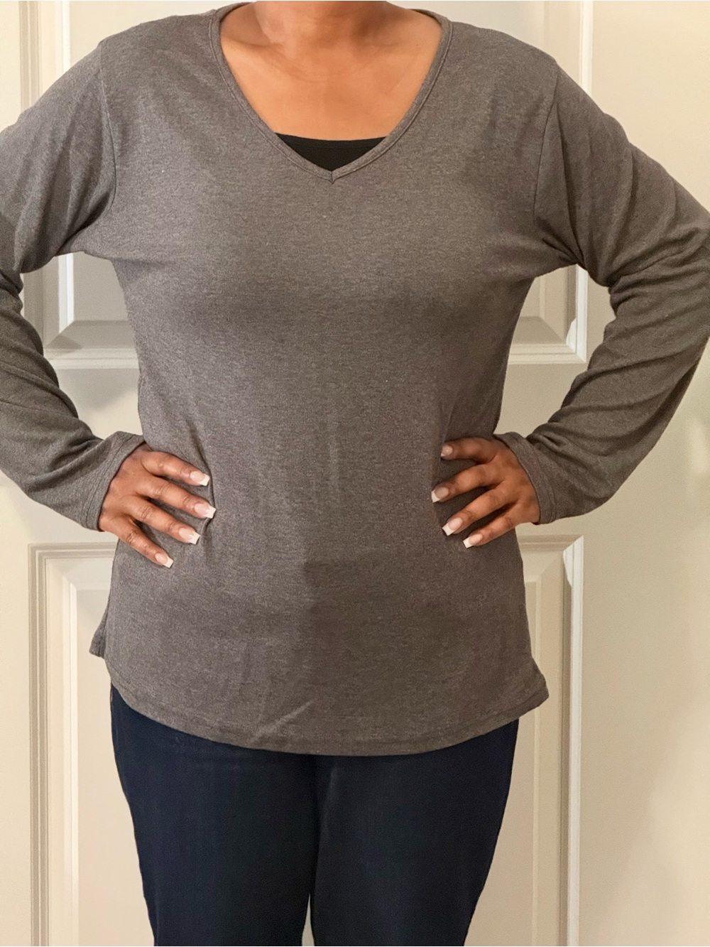 Amazon Women's Gray V-Neck Long Sleeve Sweater